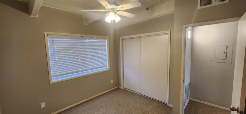 Building Photo - 50 N Casa Grande Ave