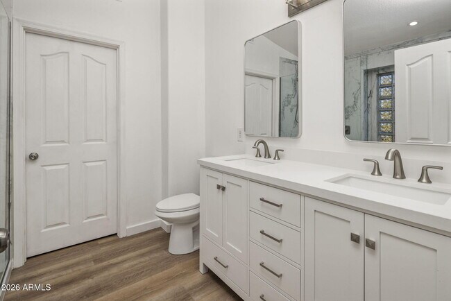 Building Photo - 9326 E Pampa Ave