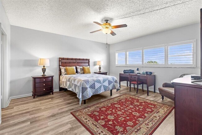 Building Photo - 30 Turner St