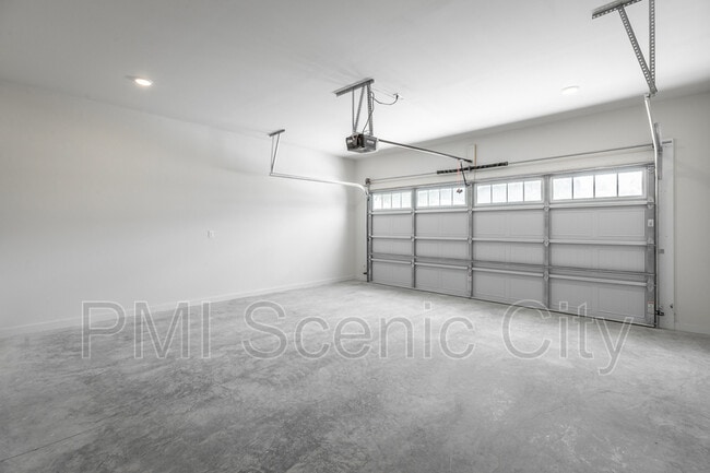 Building Photo - 1908 Cypress Ln