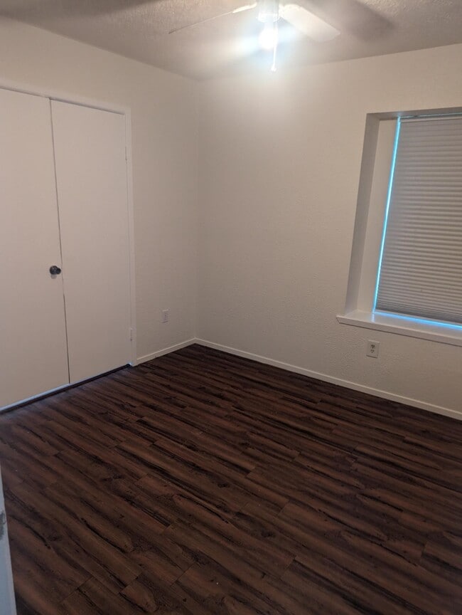 Building Photo - 4822 Roserock Ln