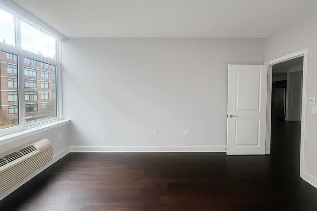 Building Photo - 1450 Washington St