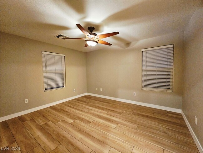 Building Photo - 3924 Sweet Pine St