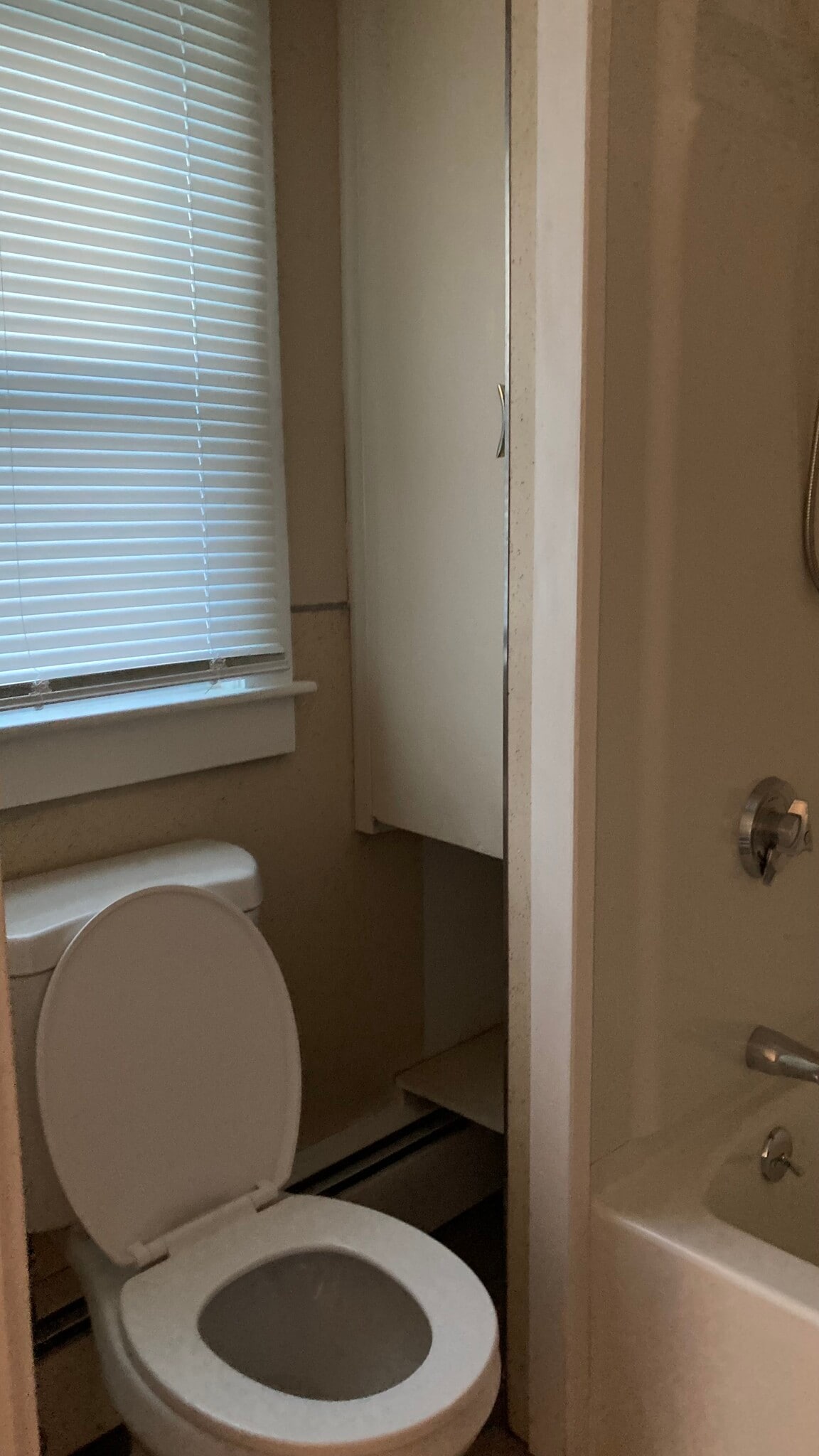 Bathroom - 18 Hancox St