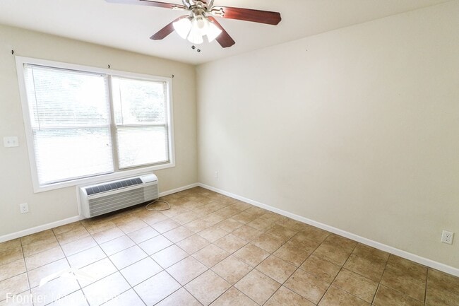 Building Photo - 1223 N 12th St