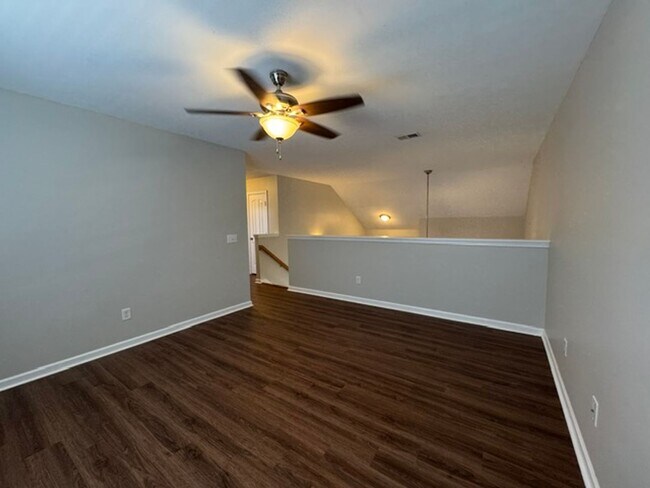 Building Photo - Enjoy this Open Floorplan includes 3 BD-2.5 BA - Master On Main - A Huge Loft/Bonus. Community Po...