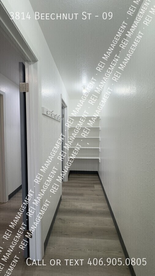 Building Photo - 3814 Beechnut St