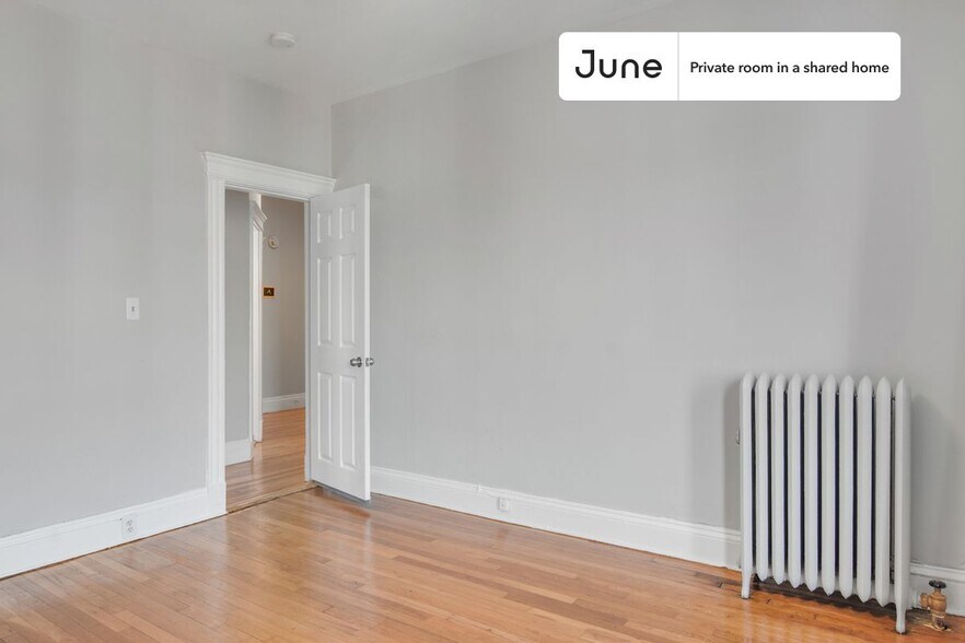 Building Photo - Room in Shared 2 bed/1 bath home