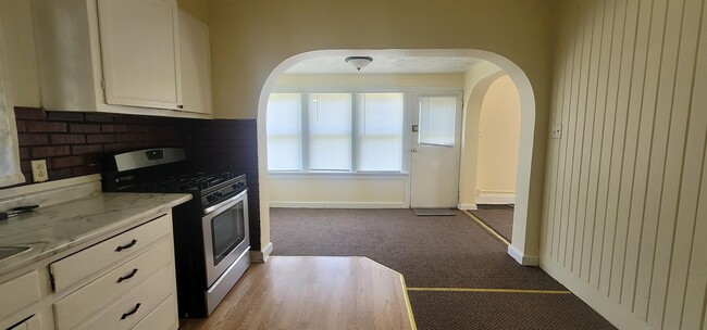 Building Photo - 2203 15th Ave