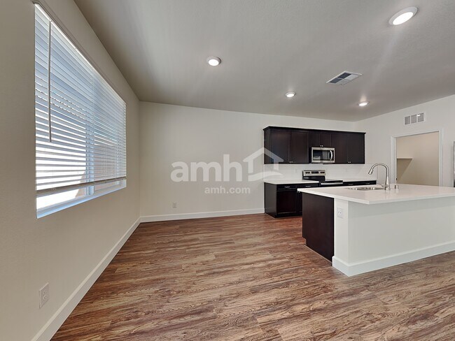 Building Photo - 6139 Theodore St