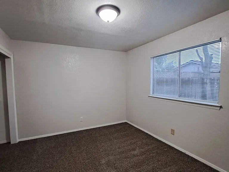 Building Photo - 4109 W Cornell Ave