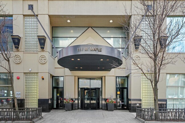 Building Photo - 111 W Maple St