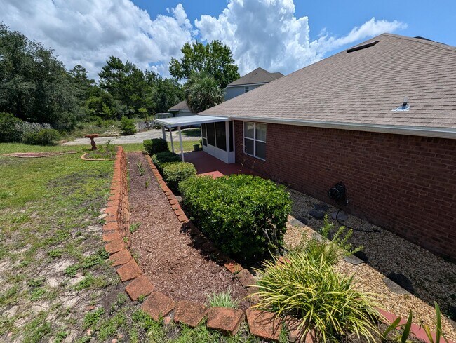 Building Photo - 462 Sandmore Shores Dr