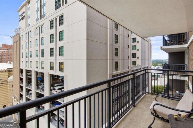 Building Photo - 620 Peachtree St NE