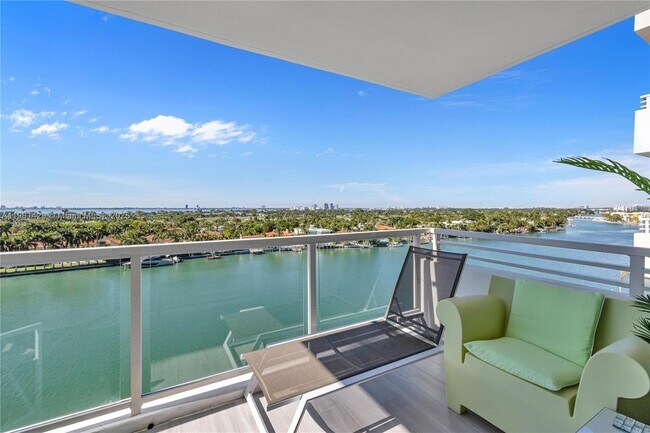 Building Photo - 5600 Collins Ave