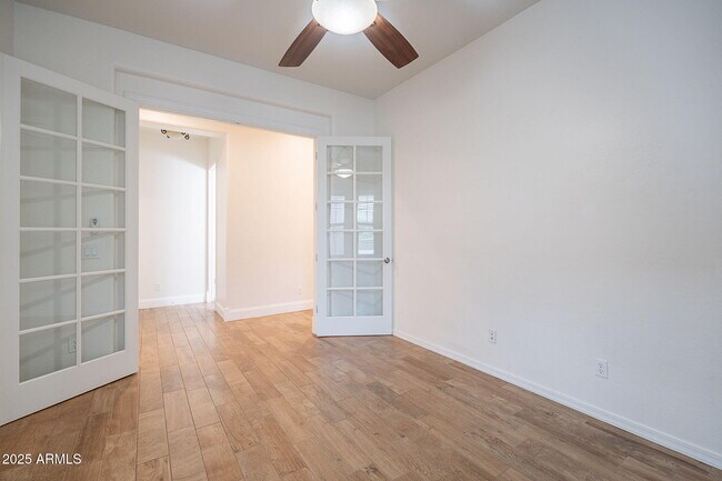 Building Photo - 6230 W Montebello Way