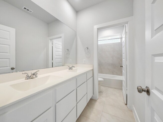 Building Photo - 6010 Rolling Strm Ct