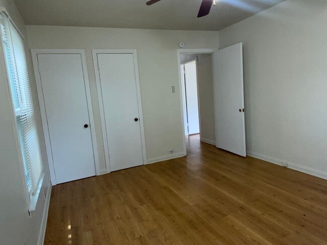 Building Photo - 2 BEDROOM NEAR SCOTT & WHITE