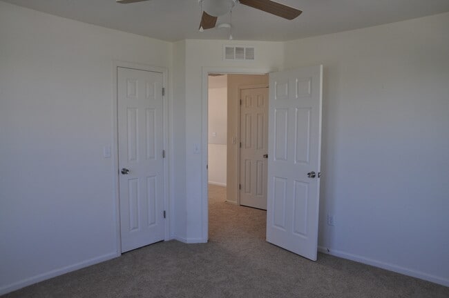 Building Photo - 4144 Alcazar Dr