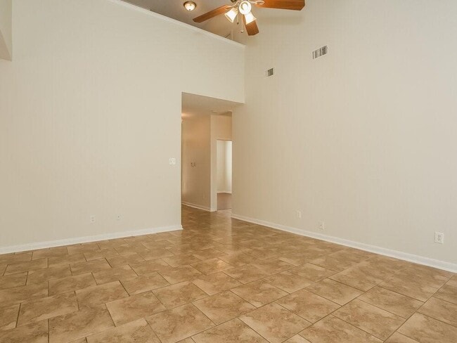 Building Photo - 13314 Chasworth Dr