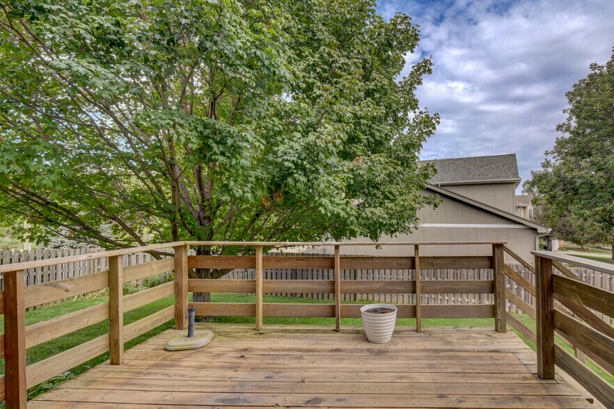 Building Photo - 17904 Karen Cir