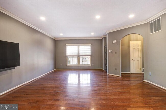 Building Photo - 2733 Quarry Heights Way