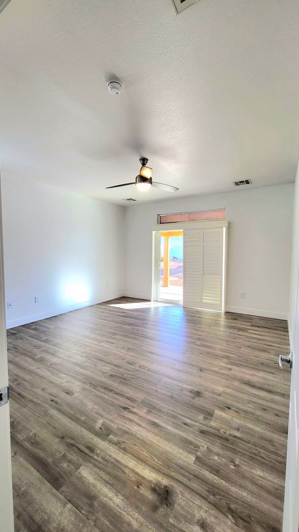 Building Photo - MAYFIELD RANCH ESTATES - N. Mayfield Ranch...