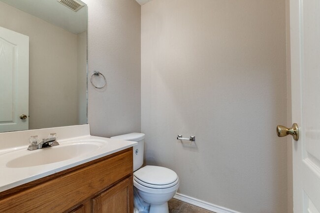 Building Photo - 4-BEDROOM IN SPRING VISTAS, NORTHSIDE I.S.D.