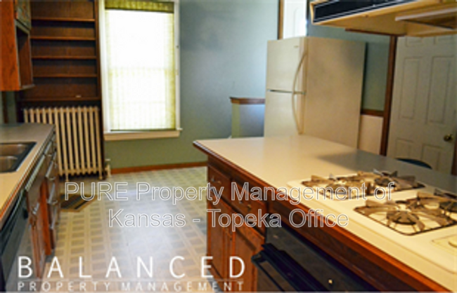 Building Photo - 1617 SW Mulvane St