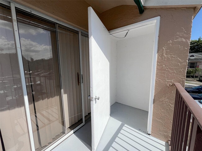 Building Photo - 1881 NW 96th Terrace