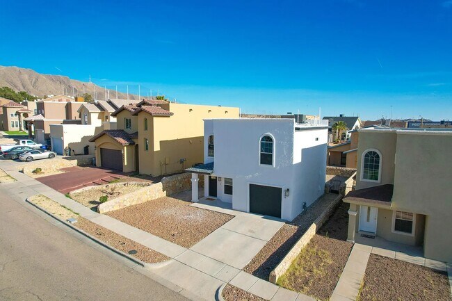 Building Photo - 5249 Jose Cardenas Ln
