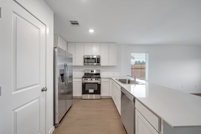 Building Photo - 25625 Rose Creek Dr