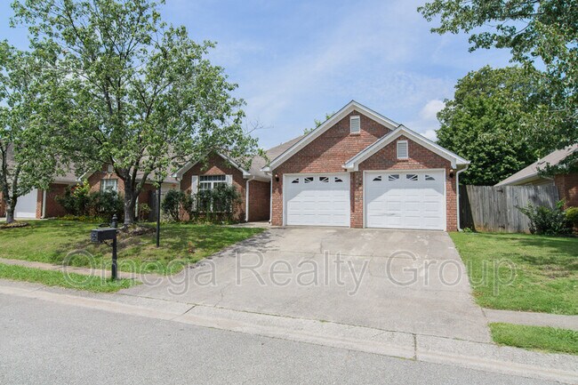 Building Photo - 4608 Fairfax Ct