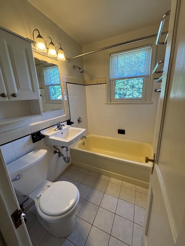 Building Photo - 1530 N Lancaster St