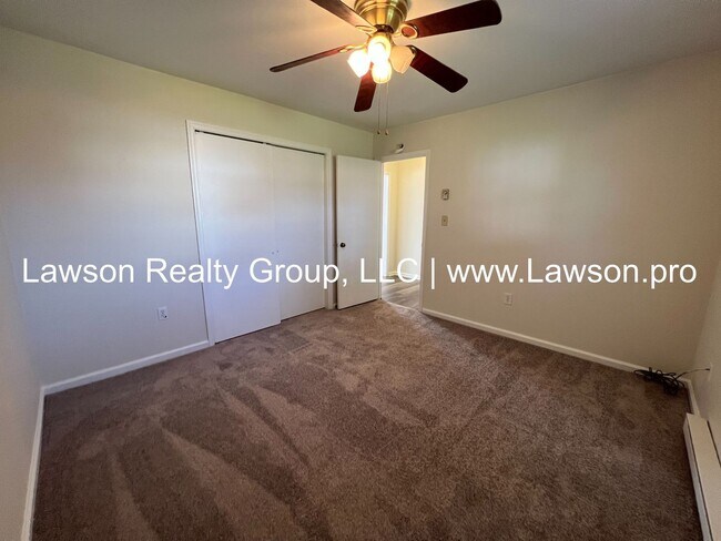 Building Photo - Moran 623-625