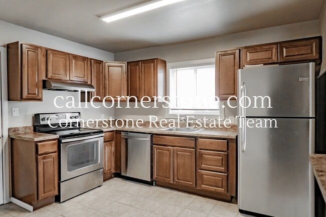 Building Photo - 1223 Rockwood Ave