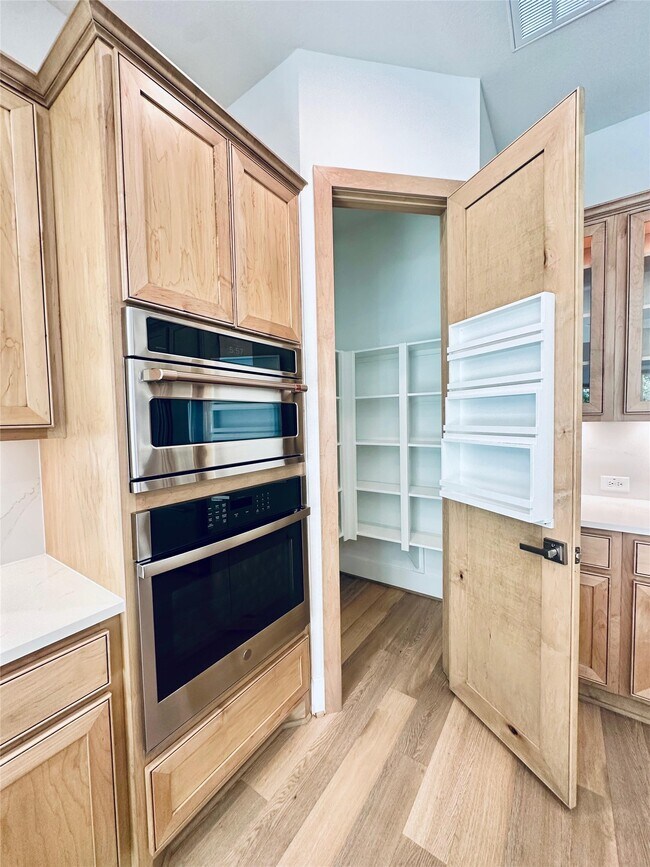 Building Photo - 6 Gentle Branch Pl