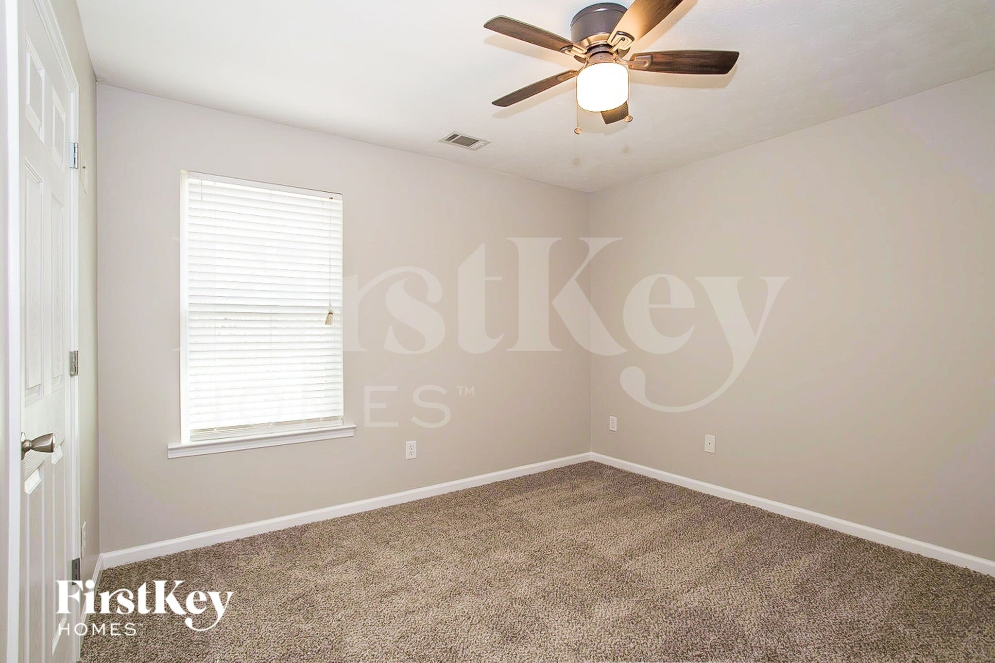 Building Photo - 4523 Beau Point Ct SW