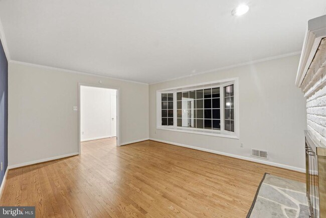 Building Photo - 808 Cottonwood Dr