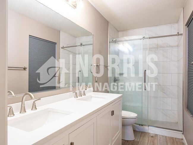 Building Photo - Beautiful Remodeled Home with 3 Rooms