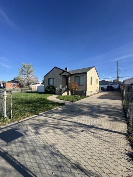 Building Photo - 8719 W 3100 S
