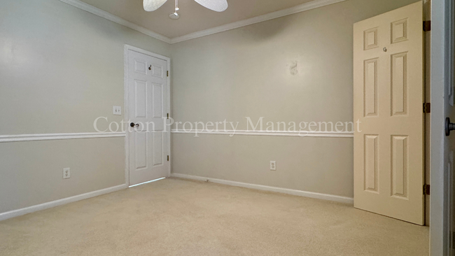 Building Photo - 3 BD/2 BA LUXURY GOLF COMMUNITY/$2,800 per...