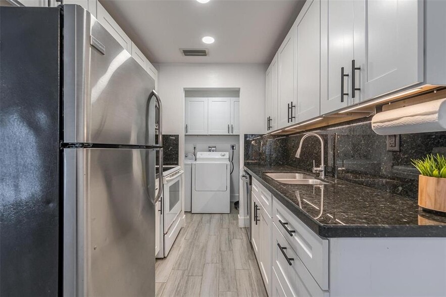 Building Photo - 130 NW 57th St