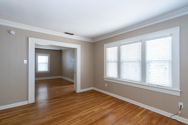 Building Photo - 2307 14th St