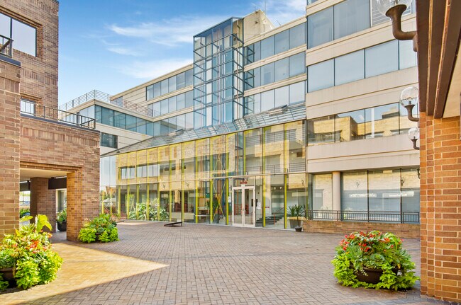 Primary Photo - 1770 1st St