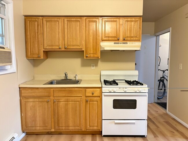 Building Photo - 485 Avenue A