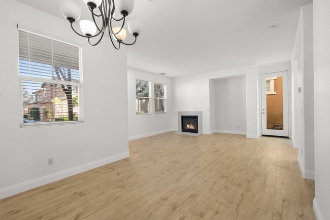 Building Photo - 4BR Gated Riverside Home | Fireplace | 2-Car Garage | Washer/Dryer | 3D Tour