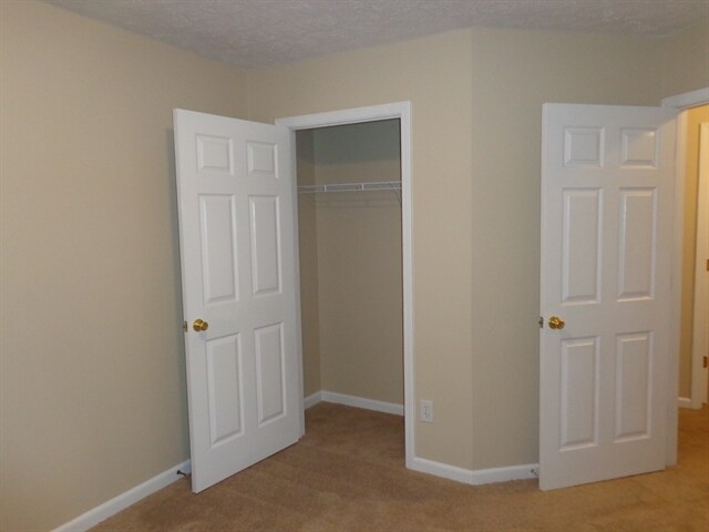 Building Photo - 105 Koleberg Trl