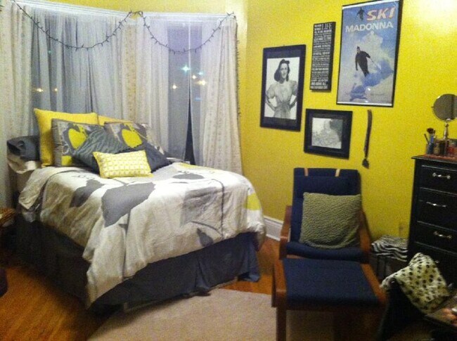 Building Photo - 52 Charlesgate E