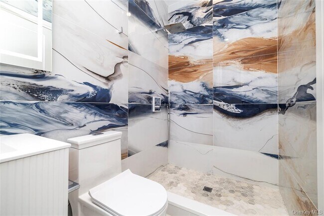 Building Photo - 622 W Penn St